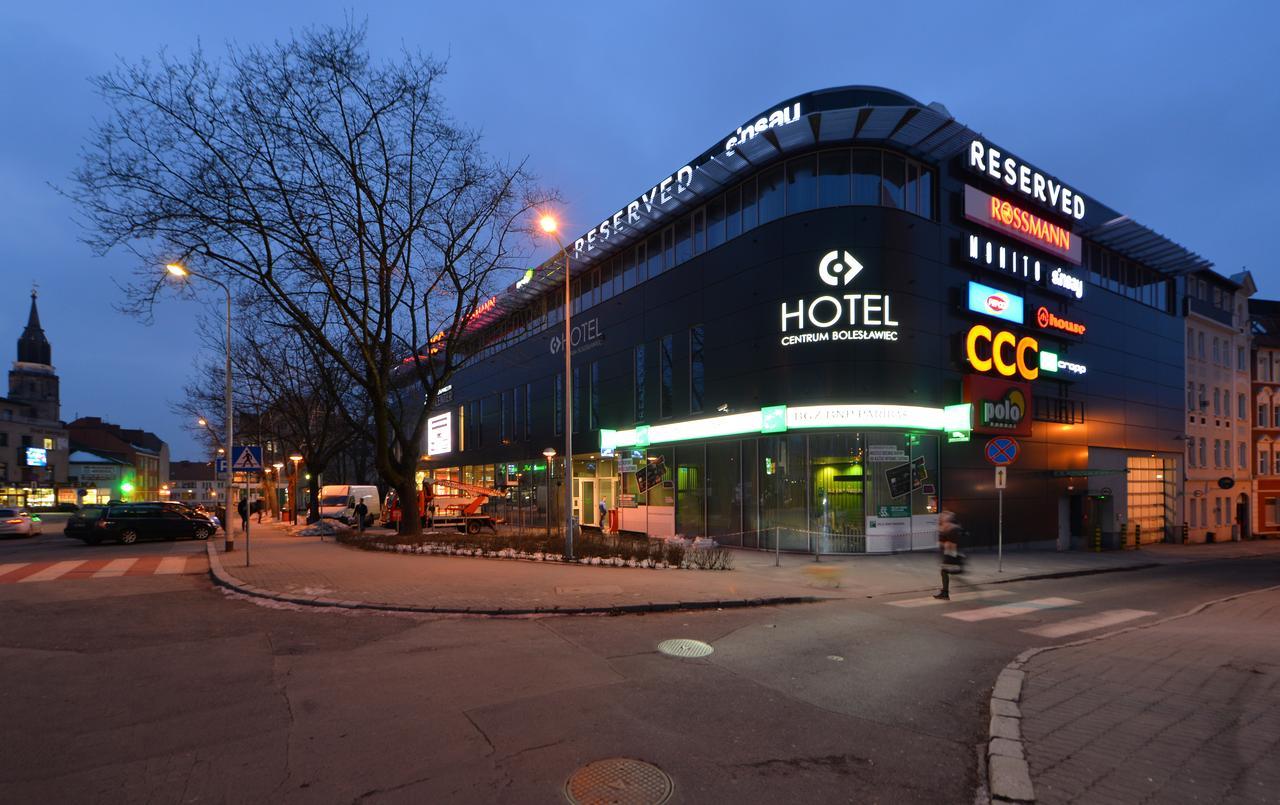 Hotel Centrum Болеславец Экстерьер фото
