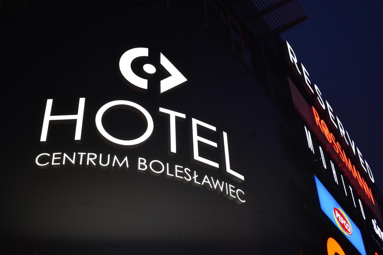 Hotel Centrum Болеславец Экстерьер фото