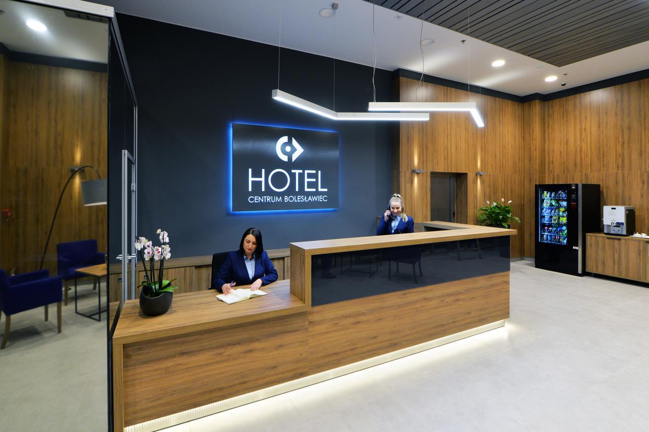 Hotel Centrum Болеславец Экстерьер фото